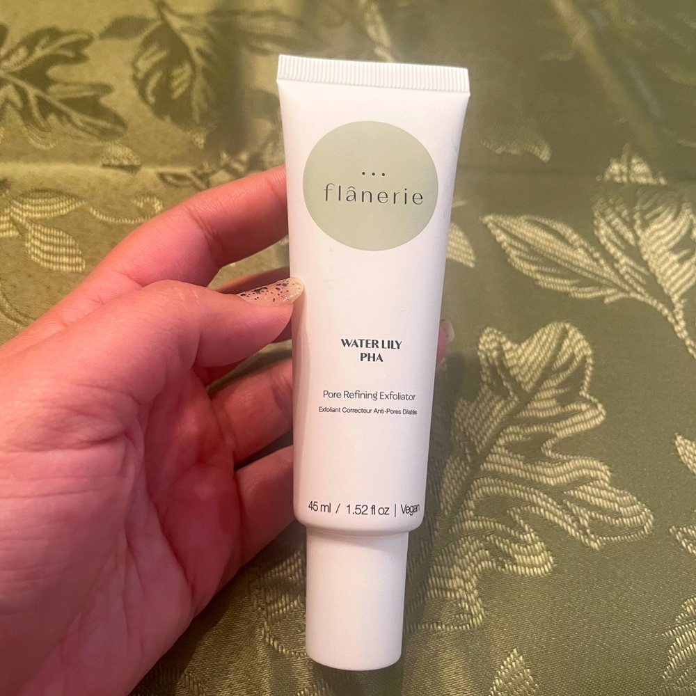 Flanerie Pore Refiner Exfoliator